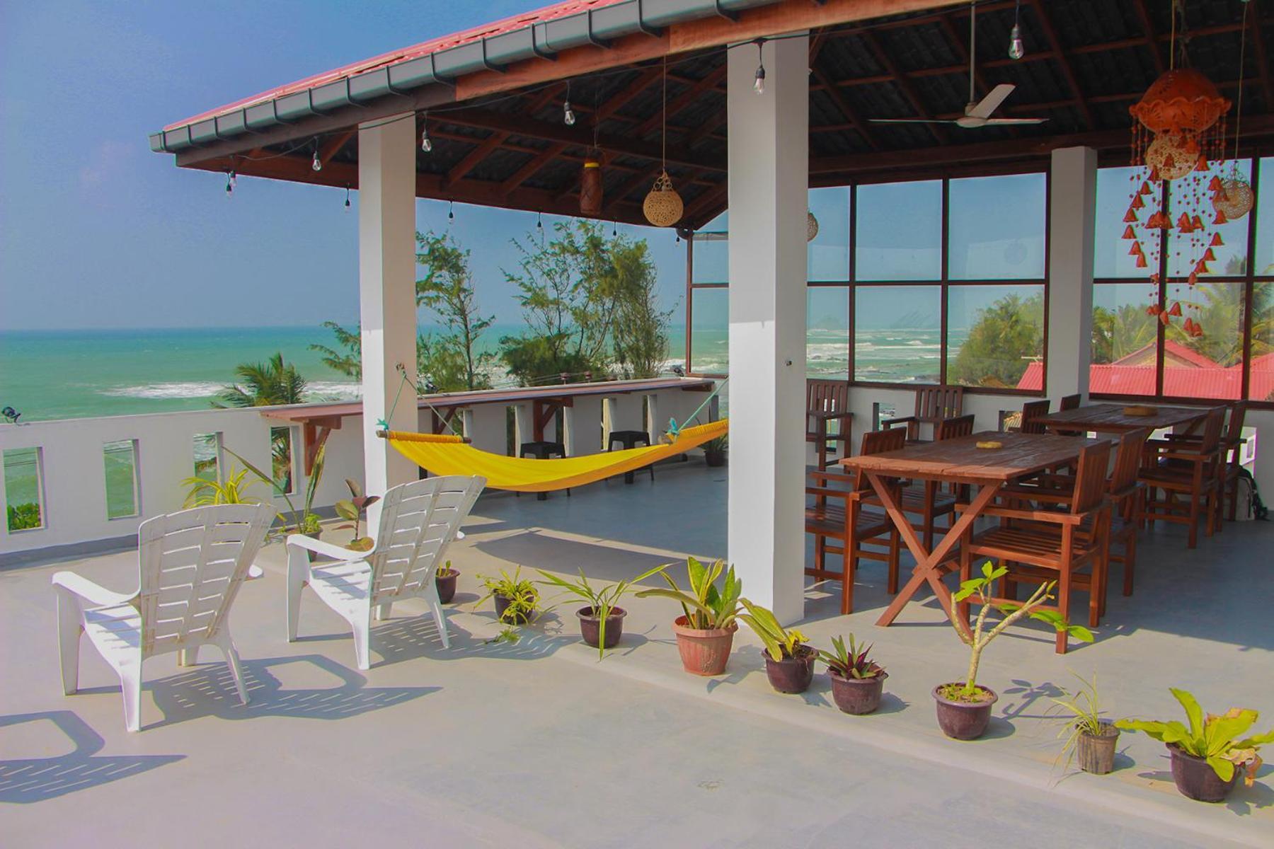 Shehara Sun Surf Lodge Midigama East Exterior foto